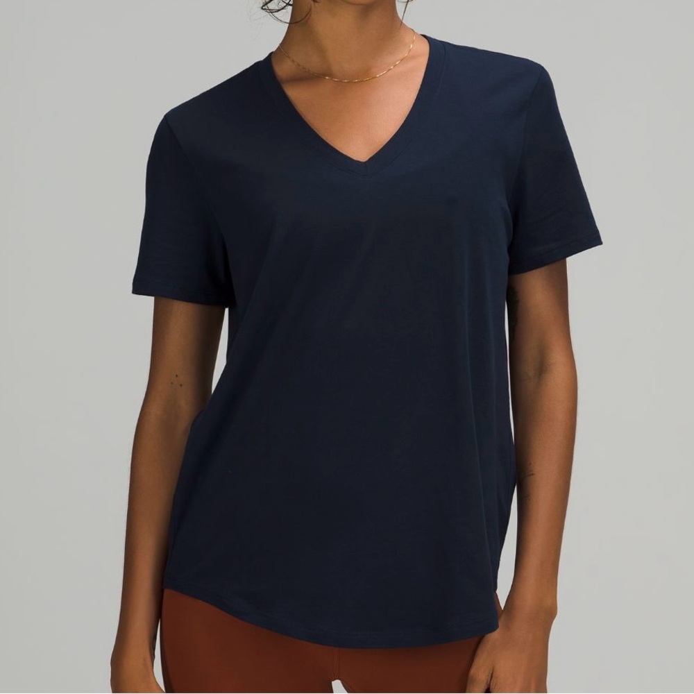 Lululemon Love V Neck Tee in True Navy